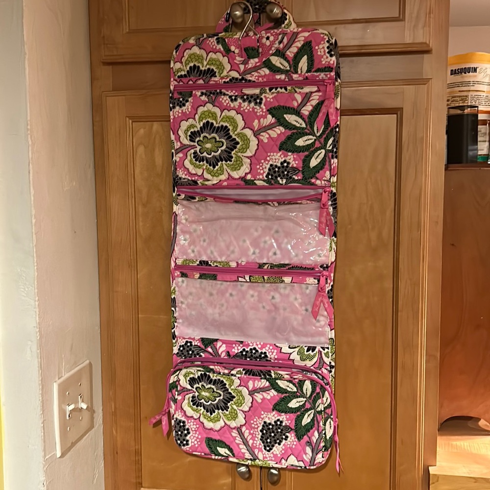 Vera Bradley hanging cosmetic travel bag travel bag